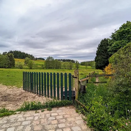 Sejournez En Ferme Avec Piscine, Tennis, Chevaux Et Parking Securise