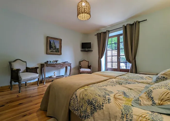 Sejournez En Ferme Avec Piscine, Tennis, Chevaux Et Parking Securise - Fr-1-582-518 Bed & Breakfast Saint-Romain-Lachalm