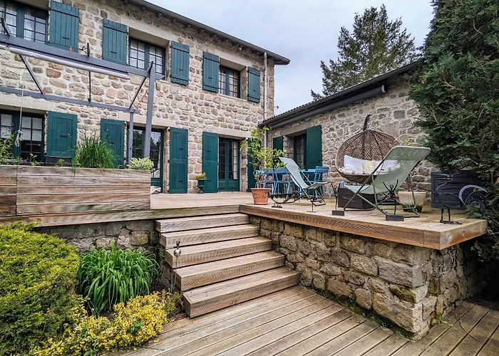 Sejournez En Ferme Avec Piscine, Tennis, Chevaux Et Parking Securise - Fr-1-582-518 3* Saint-Romain-Lachalm