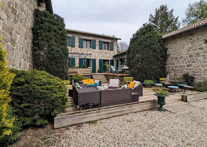 Sejournez En Ferme Avec Piscine, Tennis, Chevaux Et Parking Securise - Fr-1-582-518 Bed & Breakfast 3*